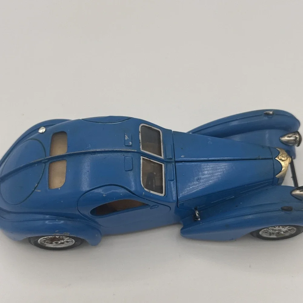 Burago 1936 Bugatti Atlantic 1/24 Made in Italy Rare Vintage VTG